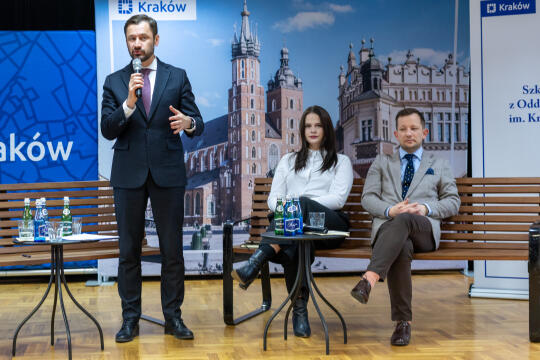 0S4A1206.jpg-Ławka Dialogu z uczniami, Miszalski, Zdjęcia