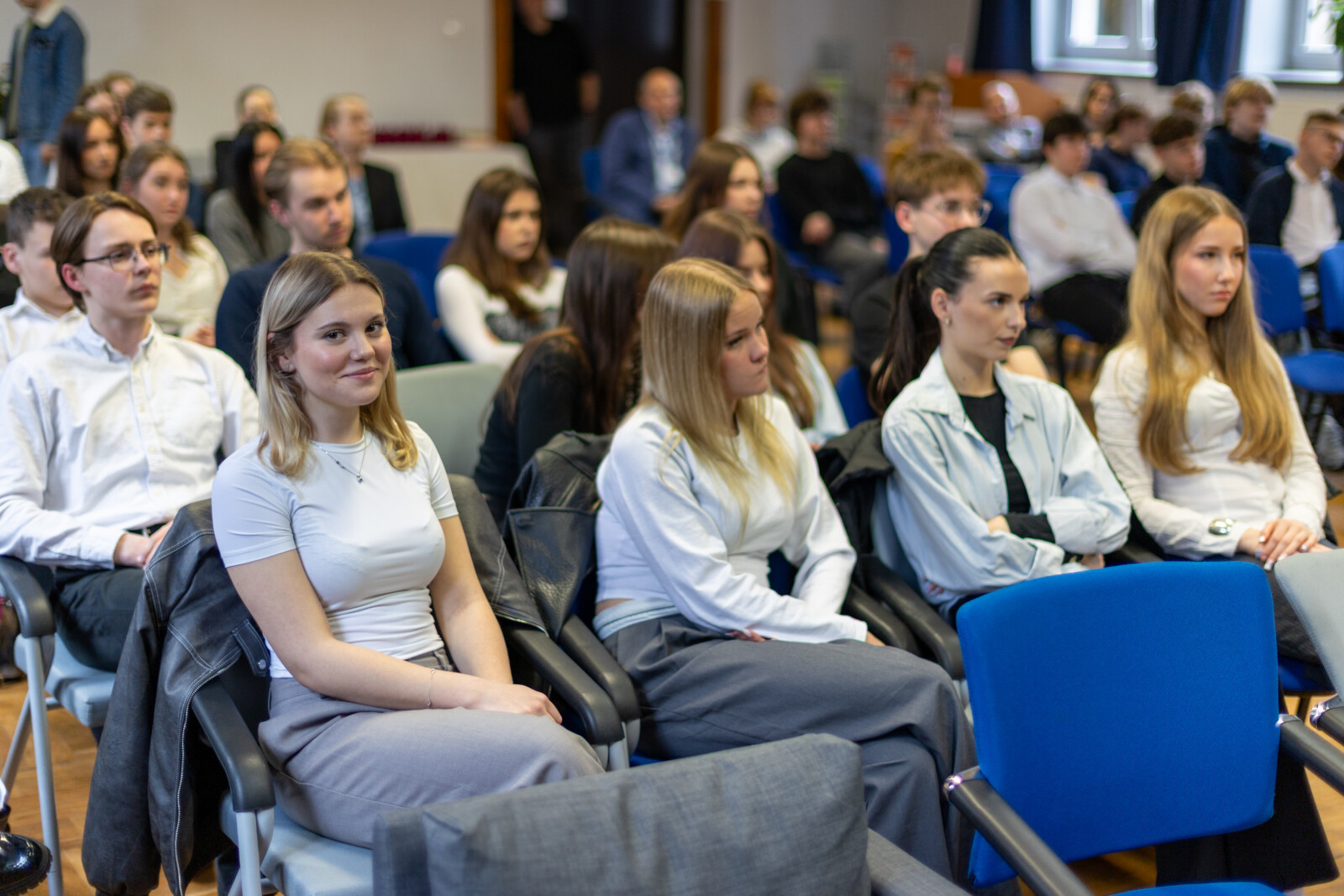 0S4A1329.jpg-Ławka Dialogu z uczniami, Miszalski, Zdjęcia  Autor: B. Świerzowski