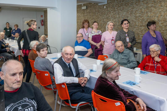 745_ 002_fot. Piotr Wojnarowski.jpg-Miszalski, Wodyńska, DPS, Kluzeka, wizyta, Okońska, zdjęcia