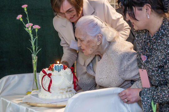 745_ 007_fot. Piotr Wojnarowski.jpg-Miszalski, Wodyńska, DPS, Kluzeka, wizyta, Okońska, zdjęcia