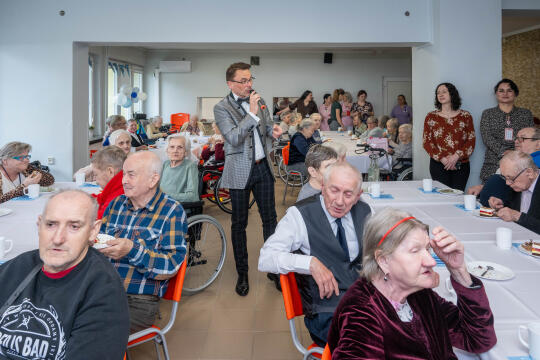 745_ 009_fot. Piotr Wojnarowski.jpg-Miszalski, Wodyńska, DPS, Kluzeka, wizyta, Okońska, zdjęcia