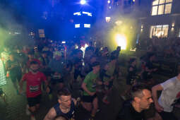 0S4A3766.jpg-OSHEE Bieg Nocny na 10 km