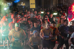 0S4A3813.jpg-OSHEE Bieg Nocny na 10 km