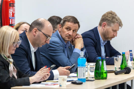 0S4A2463.jpg-Ławka Dialogu, Miszalski, Kracik, Mazur,