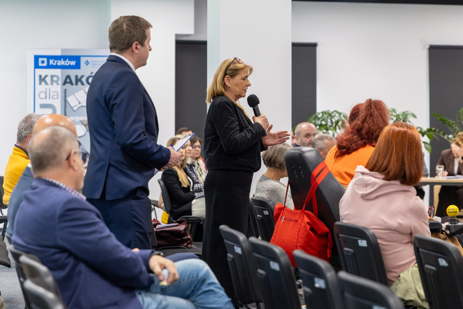 0S4A2586.jpg-Ławka Dialogu, Miszalski, Kracik, Mazur,  Autor: B. Świerzowski