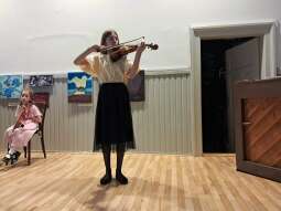 B6tTjBOE.jpg-Piątkowy koncert muzyki klasycznej u Helclów.