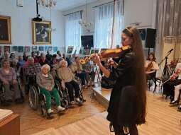 g71wl-SD.jpg-Piątkowy koncert muzyki klasycznej u Helclów.