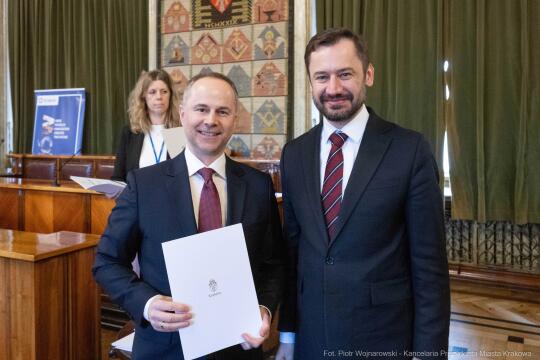 Miszalski, Mazur, Krakowska Rada Przedsiębiorczości, wręczenie, akty powołania, zdjęcia