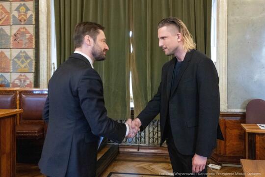 Miszalski, Mazur, Krakowska Rada Przedsiębiorczości, wręczenie, akty powołania, zdjęcia