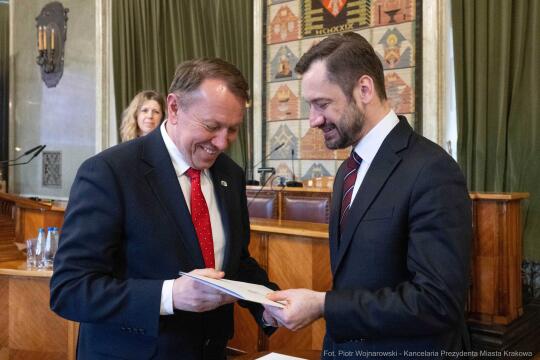 Miszalski, Mazur, Krakowska Rada Przedsiębiorczości, wręczenie, akty powołania, zdjęcia