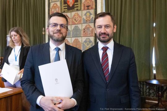 Miszalski, Mazur, Krakowska Rada Przedsiębiorczości, wręczenie, akty powołania, zdjęcia