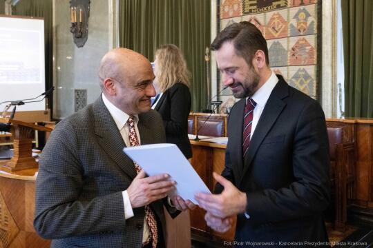 Miszalski, Mazur, Krakowska Rada Przedsiębiorczości, wręczenie, akty powołania, zdjęcia