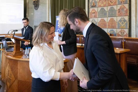 Miszalski, Mazur, Krakowska Rada Przedsiębiorczości, wręczenie, akty powołania, zdjęcia