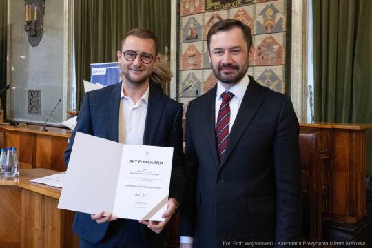 Miszalski, Mazur, Krakowska Rada Przedsiębiorczości, wręczenie, akty powołania, zdjęcia