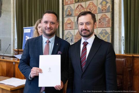 Miszalski, Mazur, Krakowska Rada Przedsiębiorczości, wręczenie, akty powołania, zdjęcia