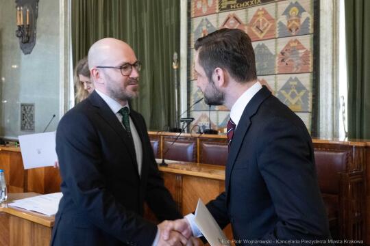 Miszalski, Mazur, Krakowska Rada Przedsiębiorczości, wręczenie, akty powołania, zdjęcia