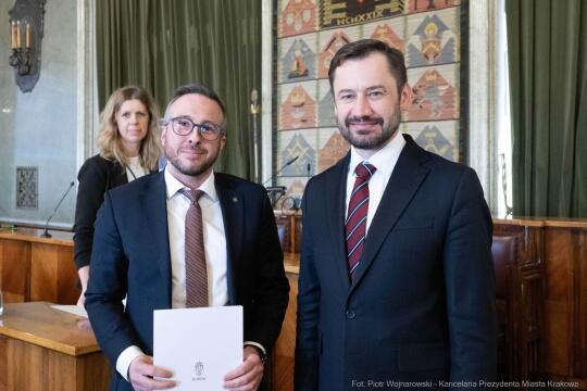 Miszalski, Mazur, Krakowska Rada Przedsiębiorczości, wręczenie, akty powołania, zdjęcia