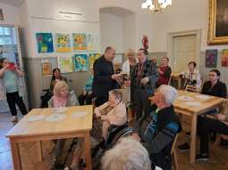 qKz7_hS5.jpg-Sztuka, solidarność, naszym, Domu.