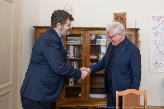 747_ 001_fot. Piotr Wojnarowski.jpg-Drilon S. Gashi, Kracik, ambasador, Kosowo, zdjęcia