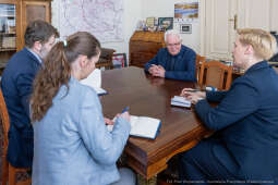 747_ 004_fot. Piotr Wojnarowski.jpg-Drilon S. Gashi, Kracik, ambasador, Kosowo, zdjęcia_copy