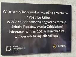 Wiosna na dachu szkoły! Tak Kraków tworzy „Ogrody z klasą”
