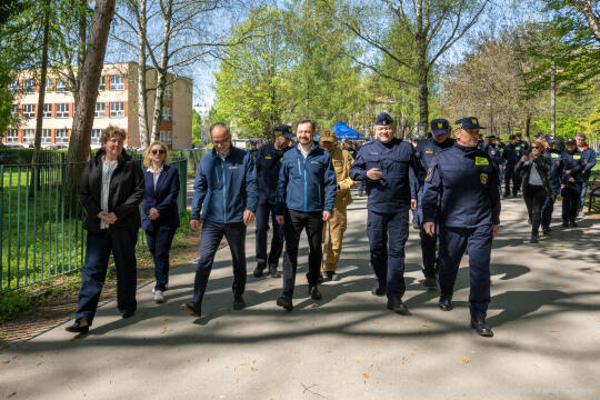 Miszalski, Straż Miejska, drzewa, sadzenie, 35 lat, jubileusz, zdjęciA