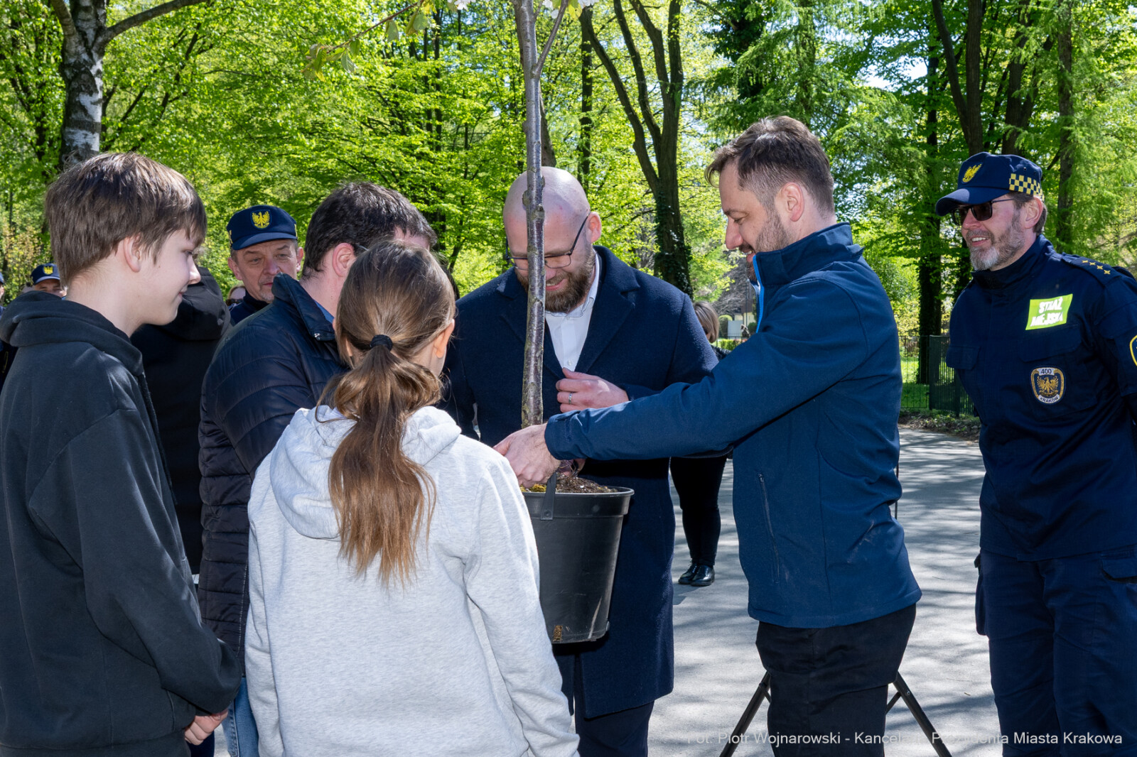 Miszalski, Straż Miejska, drzewa, sadzenie, 35 lat, jubileusz, zdjęciA  Autor: Piotr Wojnarowski