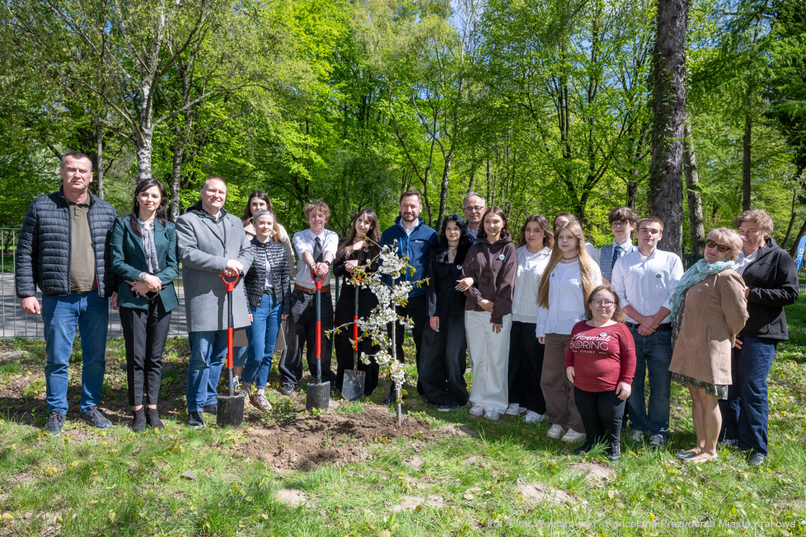 Miszalski, Straż Miejska, drzewa, sadzenie, 35 lat, jubileusz, zdjęciA  Autor: Piotr Wojnarowski