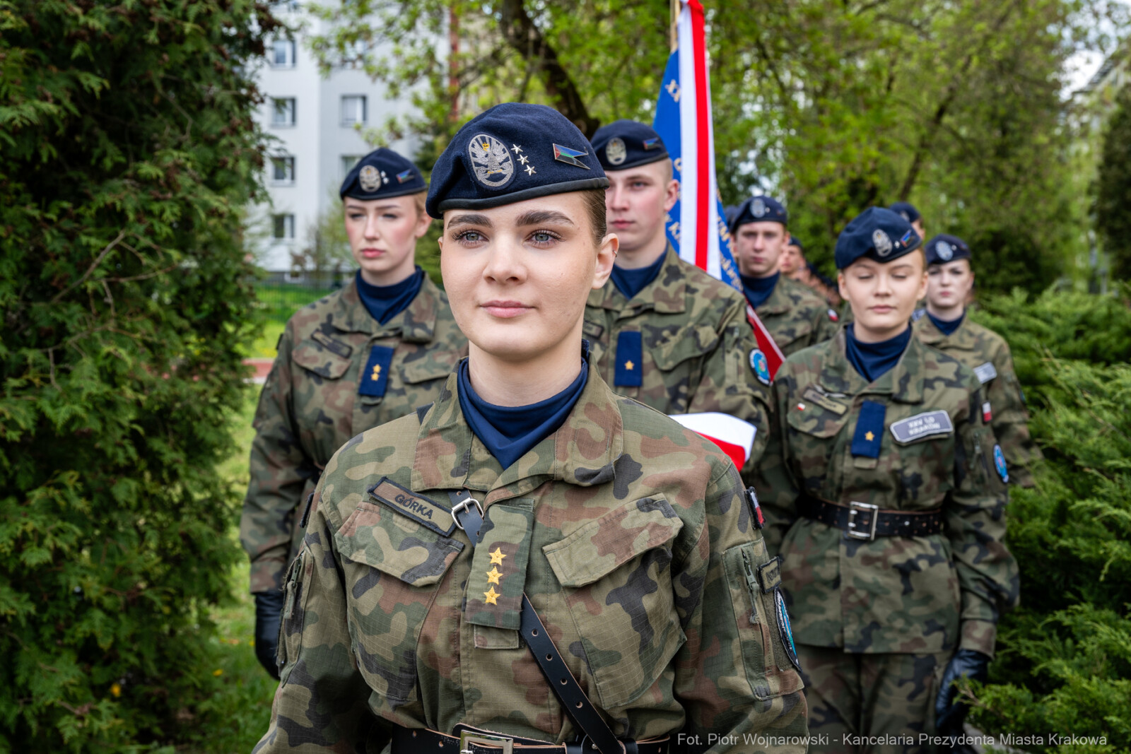 754_002_fot. Piotr Wojnarowski.jpg-Miszalski, pożegnanie, kadeci, XXV LO, pożegnanie, maturzyści  Autor: Piotr Wojnarowski