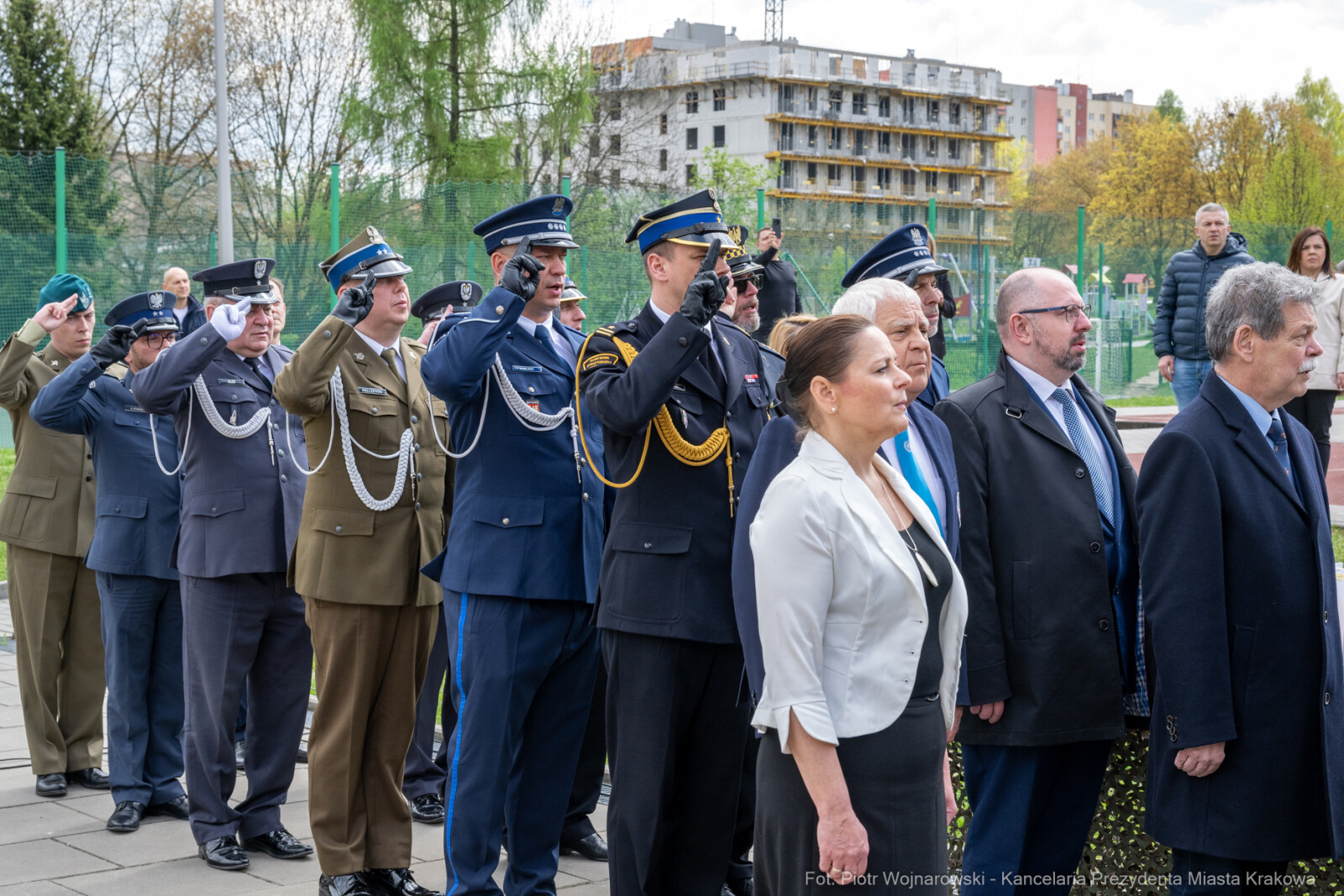 754_013_fot. Piotr Wojnarowski.jpg-Miszalski, pożegnanie, kadeci, XXV LO, pożegnanie, maturzyści  Autor: Piotr Wojnarowski