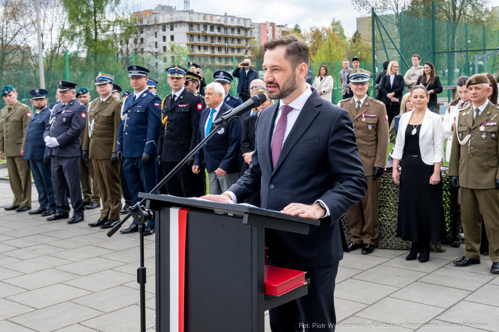 754_021_fot. Piotr Wojnarowski.jpg-Miszalski, pożegnanie, kadeci, XXV LO, pożegnanie, maturzyści  Autor: Piotr Wojnarowski