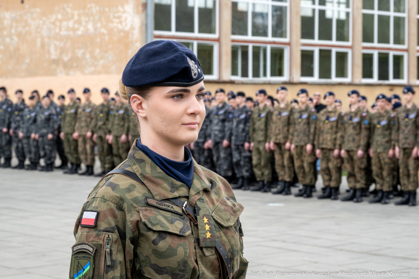 754_031_fot. Piotr Wojnarowski.jpg-Miszalski, pożegnanie, kadeci, XXV LO, pożegnanie, maturzyści  Autor: Piotr Wojnarowski