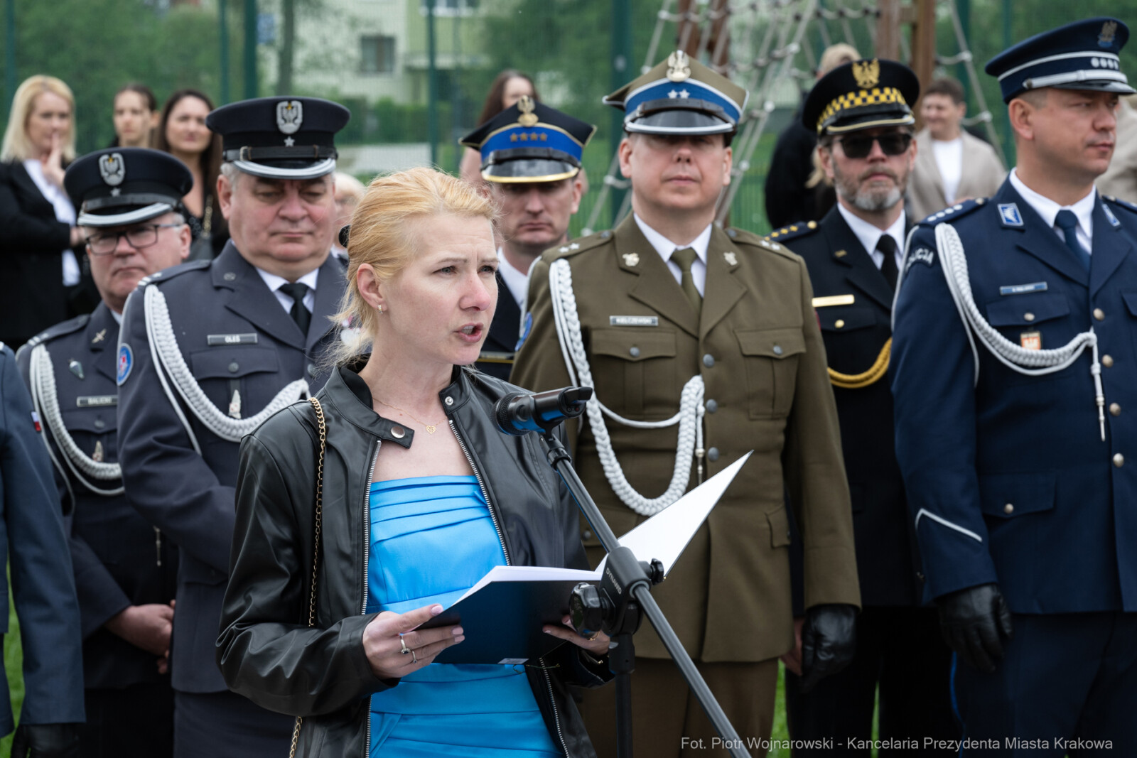 754_079_fot. Piotr Wojnarowski.jpg-Miszalski, pożegnanie, kadeci, XXV LO, pożegnanie, maturzyści  Autor: Piotr Wojnarowski