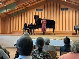 QJfVgkWY.jpg-Wiosenny koncert na Basztowej.