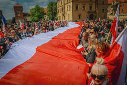 IMG_2794.jpg-flaga, swieto, krakow