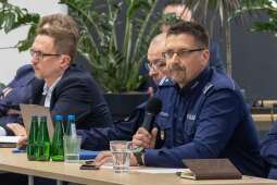 ubyuZIyw.jpeg-Prezydent Miszalski spotkał się ze środowiskiem krakowskich taksówkarzy