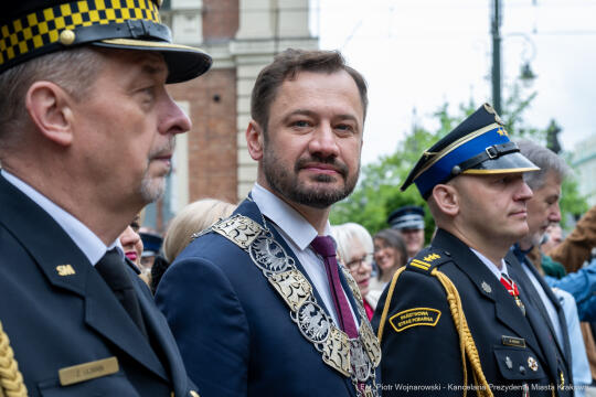 UMK_D_004_008_fot. Piotr Wojnarowski.jpg-Miszalski, Dzień Strażaka, Barbakan, otwarcie bramy