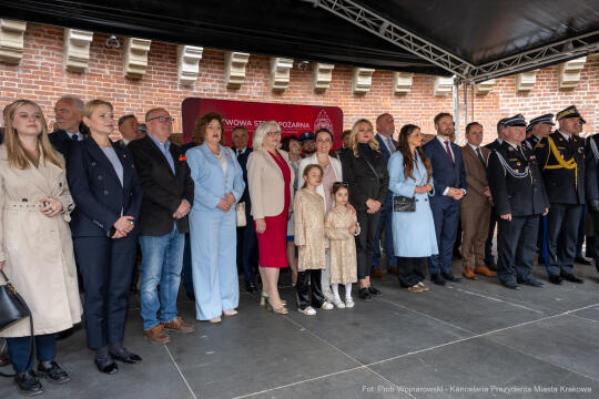UMK_D_004_024_fot. Piotr Wojnarowski.jpg-Miszalski, Dzień Strażaka, Barbakan, otwarcie bramy