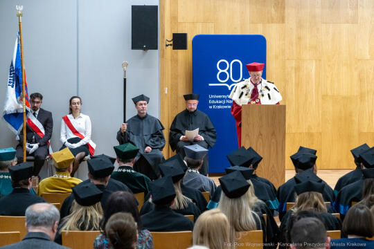 769_002_fot. Piotr Wojnarowski.jpg-Mazur, UKEN, jubileusz, 80 lat, zdjęcia