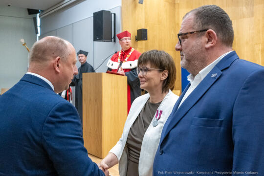 769_018_fot. Piotr Wojnarowski.jpg-Mazur, UKEN, jubileusz, 80 lat, zdjęcia