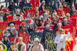 7m63AjYQ.jpeg-Studenci przejmują Kraków – ta tradycja ma już 70 lat!