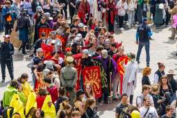 AHGjlm7g.jpeg-Studenci przejmują Kraków – ta tradycja ma już 70 lat!