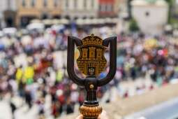 jBZFO65g.jpeg-Studenci przejmują Kraków – ta tradycja ma już 70 lat!