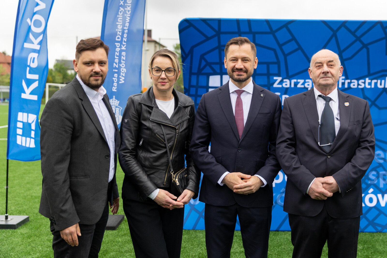0S4A4804.jpg-Grębałowianka, Boisko, Uroczystość, Miszalski, Zdjęcia  Autor: B. Świerzowski