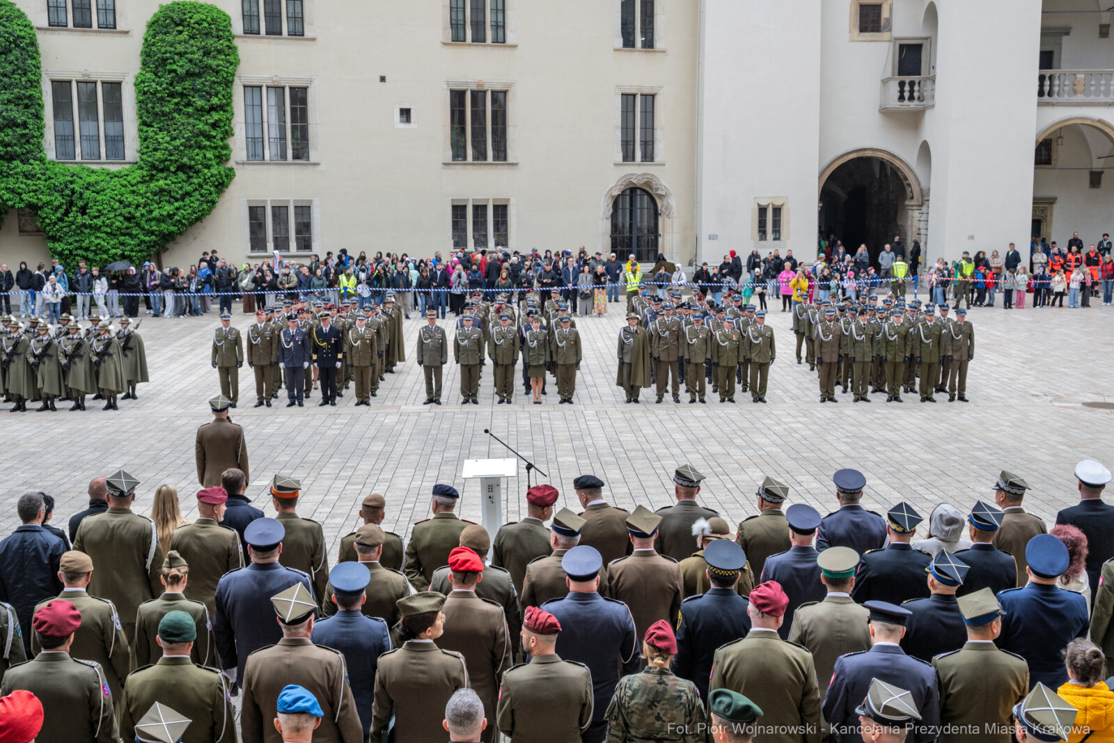 Miszalski, wojsko, Wawel,świeto, 2 KP-DKL, 2 Korpus Polski,  zdjęcia, fotokronik  Autor: Piotr Wojnarowski