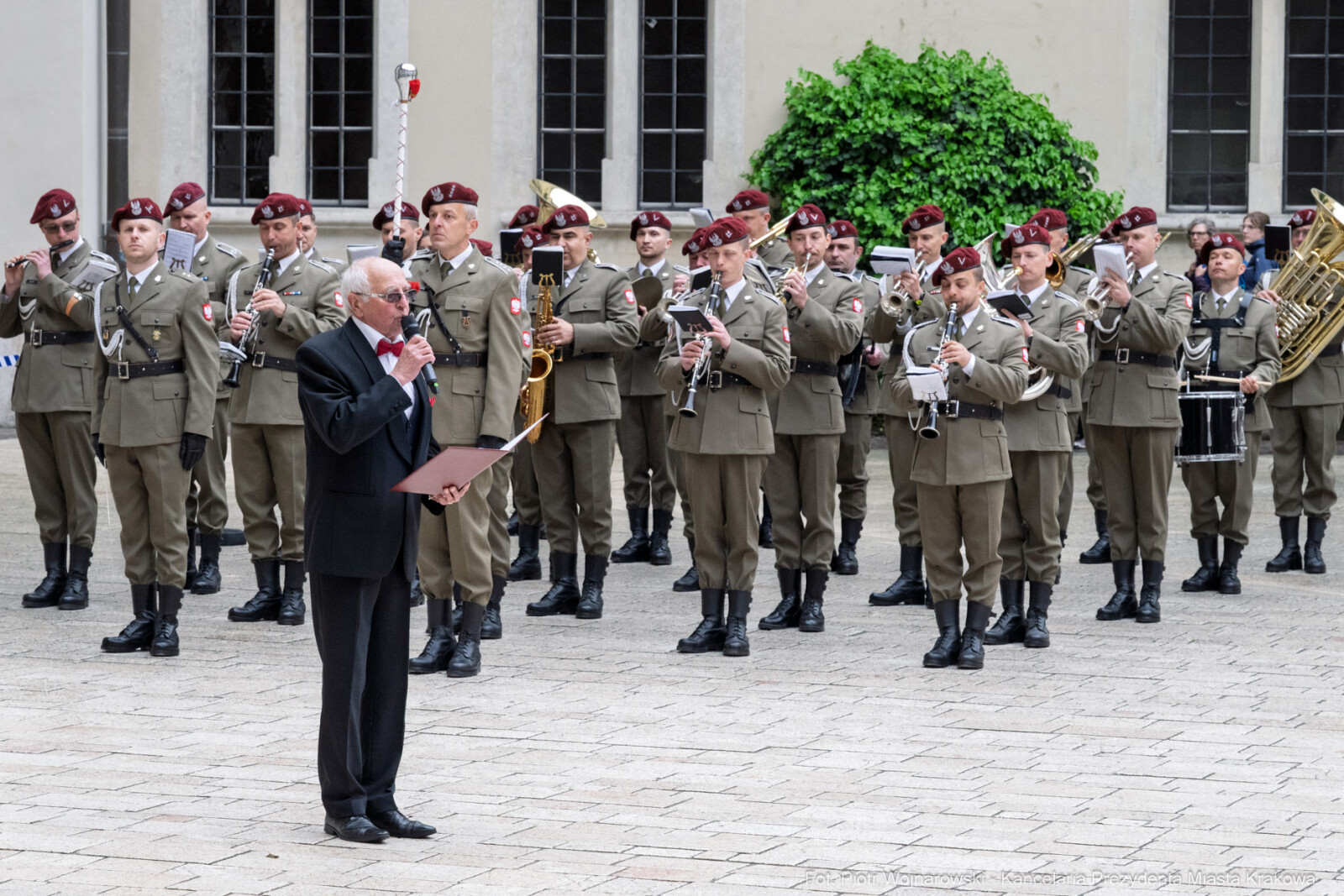 Miszalski, wojsko, Wawel,świeto, 2 KP-DKL, 2 Korpus Polski,  zdjęcia, fotokronik  Autor: Piotr Wojnarowski
