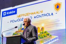 3H2VrbTA.jpeg-Panel edukacyjny „Nieprzemakalni – powódź pod kontrolą”