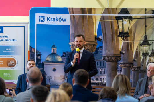 0S4A7279.jpg-Ławka Dialogu, Wzgórza Krzesławickie, Miszalski, Zdjęcia