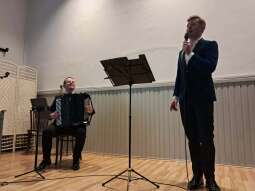 JBHdupJa.jpg-Dar Serca – kolejny udany występ Duo Performance na Helclów.