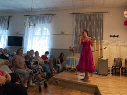 aSxfAe7p.jpg-Dar Serca – kolejny udany występ Duo Performance na Helclów.